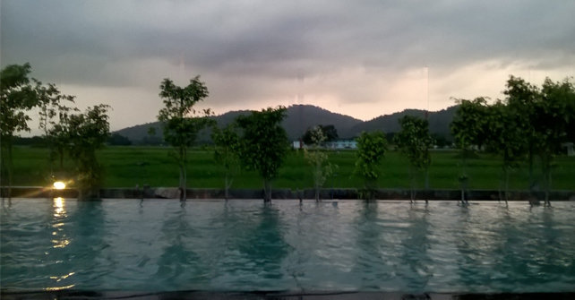 Corbett Solitaire - zwembad