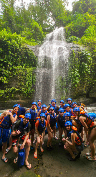 Groepsfoto raften Sidemen