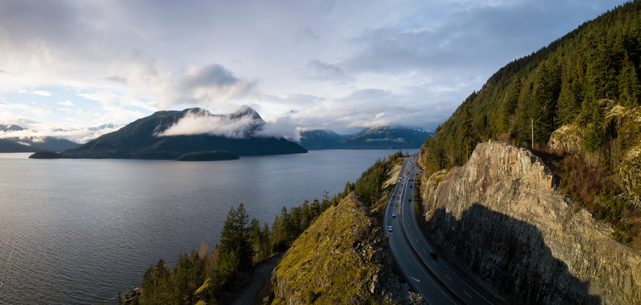 Sea to Sky Highway - Howe sound - canada