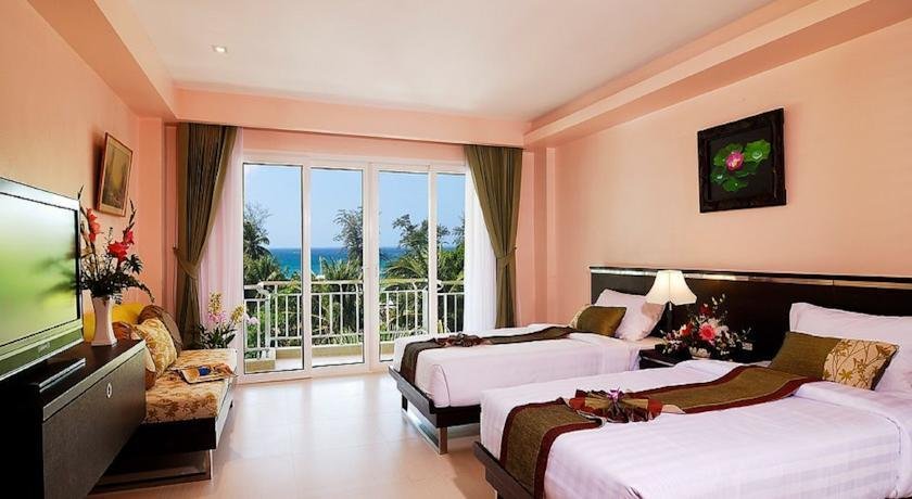 Thanthip Beach Resort 