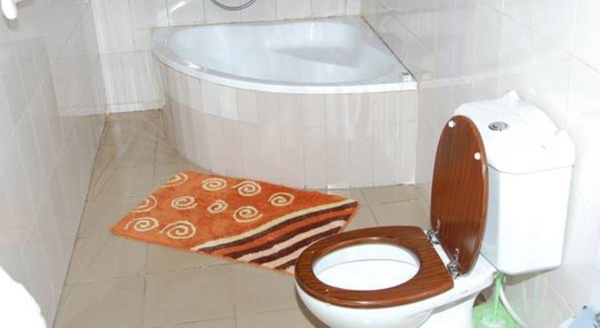 Step Town Motel badkamer