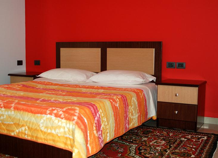 Alvero Hotel Permet slaapkamer