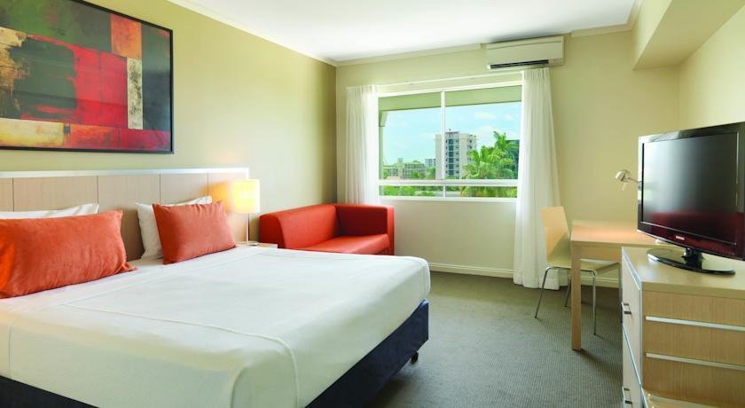 Travelodge Mirambeena