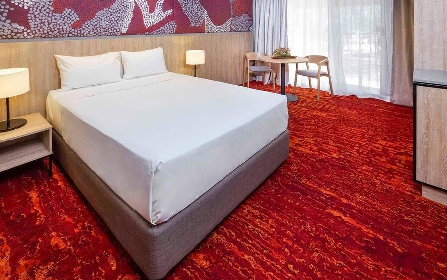 Outback Pioneer Hotel