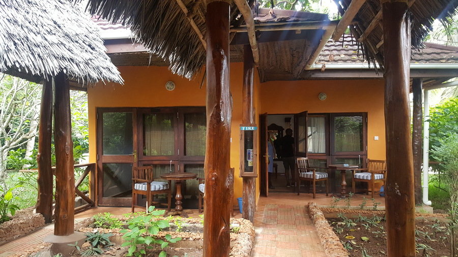 Mnarani beach cottage