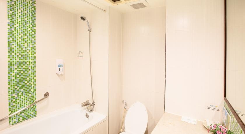 Astera Sathorn hotel 