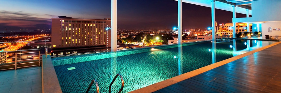 The Straits hotel & suites zwembad