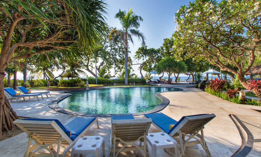 Hotel Puri Saron - zwembad