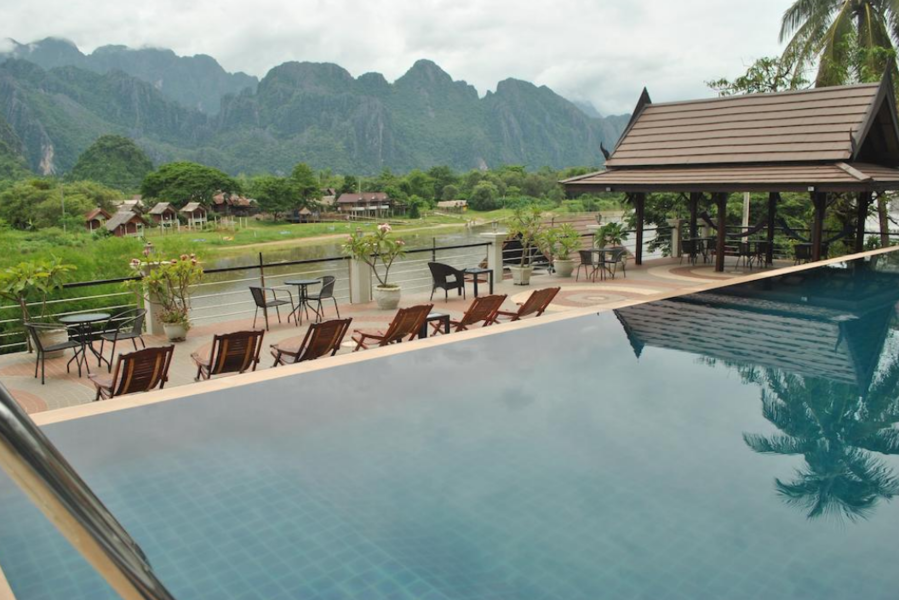 Silver Naga Hotel - zwembad