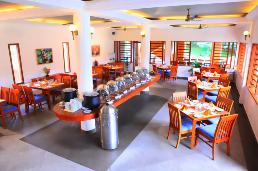 Abad green forest - restaurant