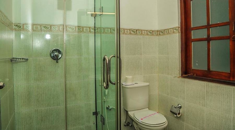 Senani hotel - badkamer