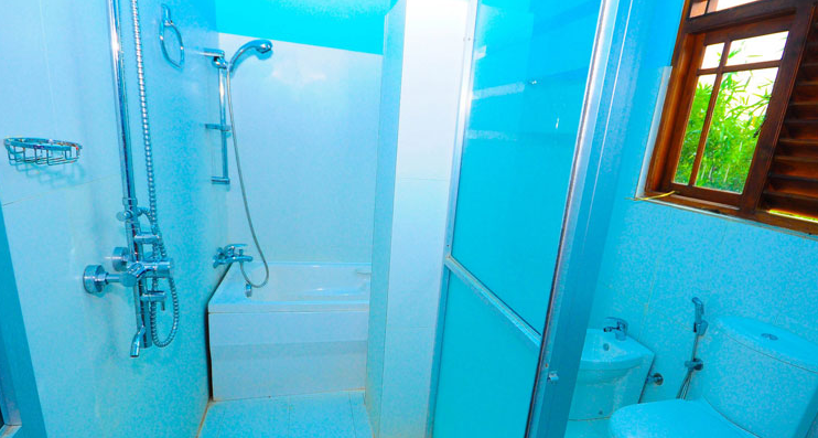 Udawalawe Ayurvedic Resort - badkamer