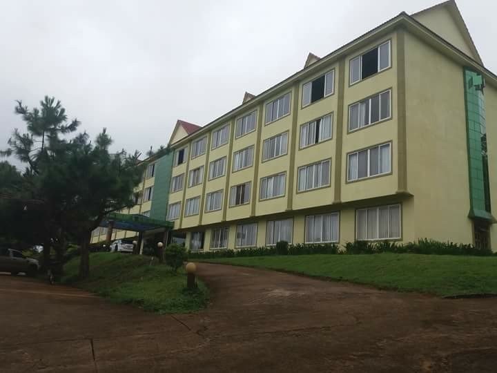 Mondulkiri hotel - buitenkant 2