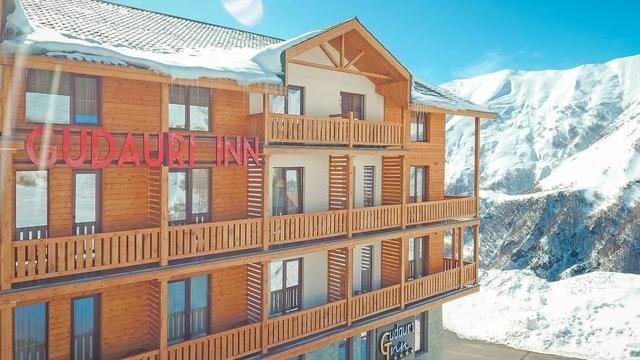 Gudauri inn buitenkant