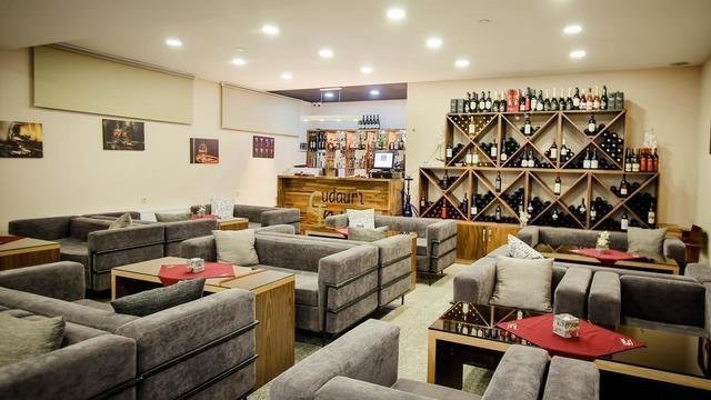 Gudauri inn bar