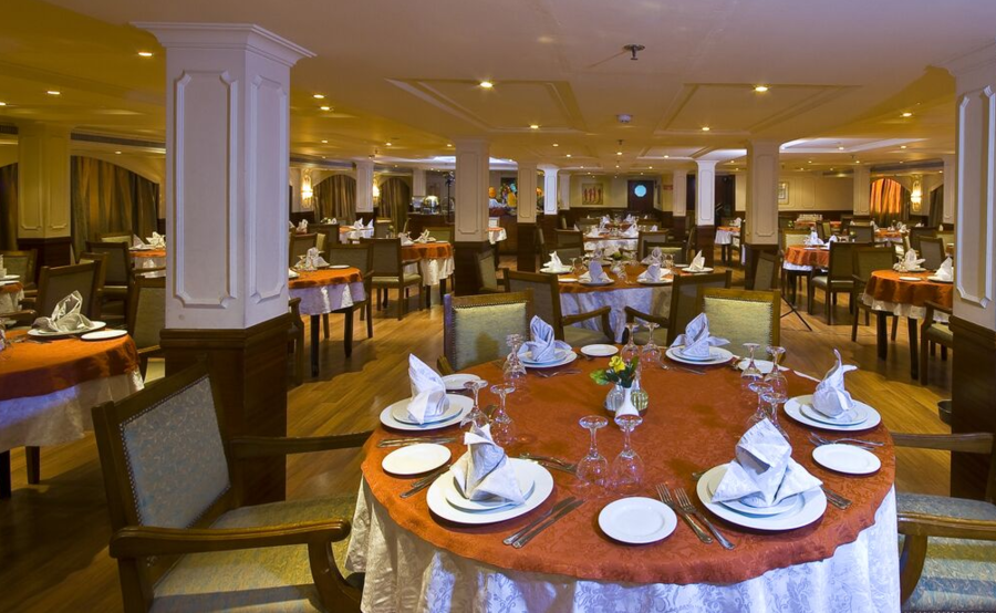 Sapphire Cruise restaurant