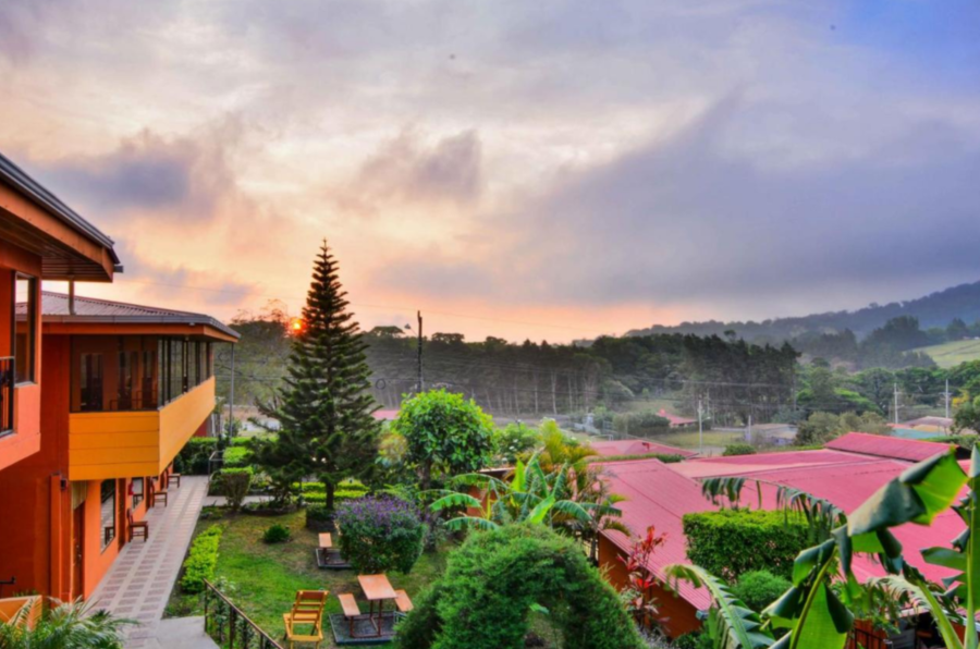 Hotel Los Cipreses - buitenkant