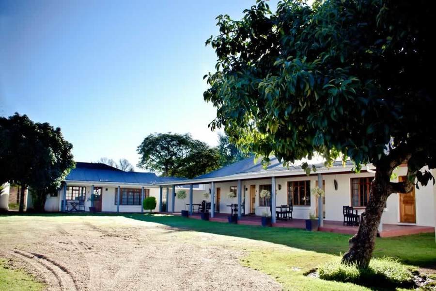 Kronenhoff Guesthouse - terrein