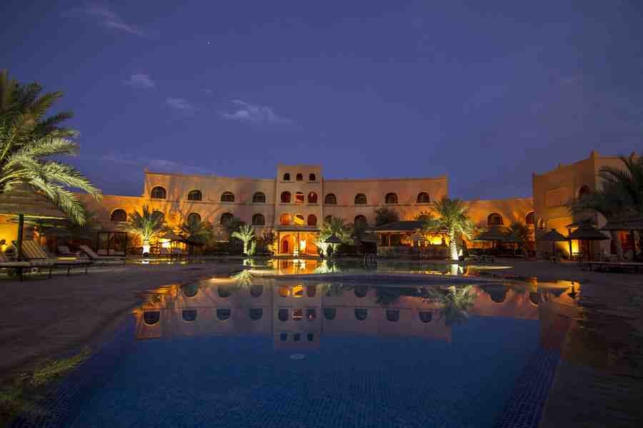 Hotel chergui buitenzwembad