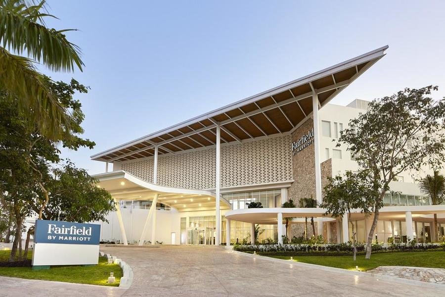 Fairfield Inn & Suites Cancún voorkant