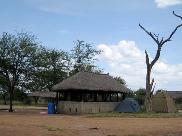 campsite Serengeti