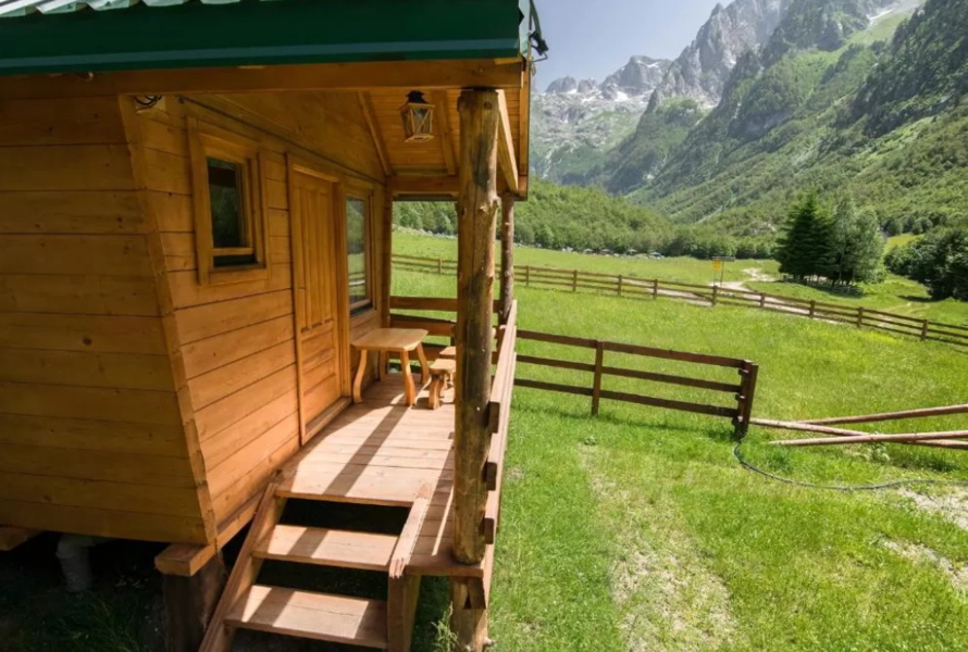 Katun Maja Karanfil Gusinje Montenegro 