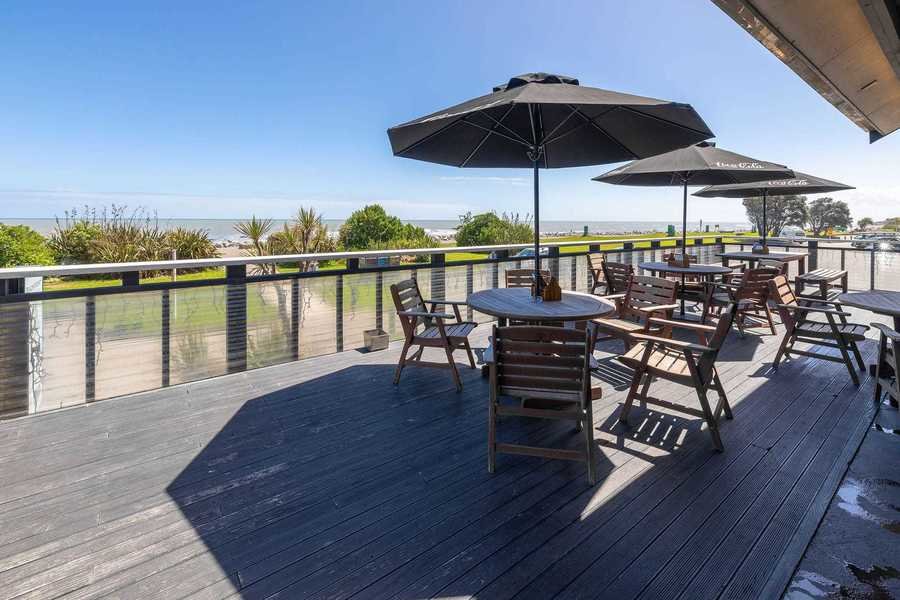 Beachfront Hotel Hokitika 