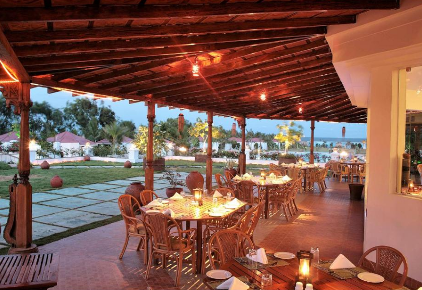 Chariot Beach Resort India restaurant