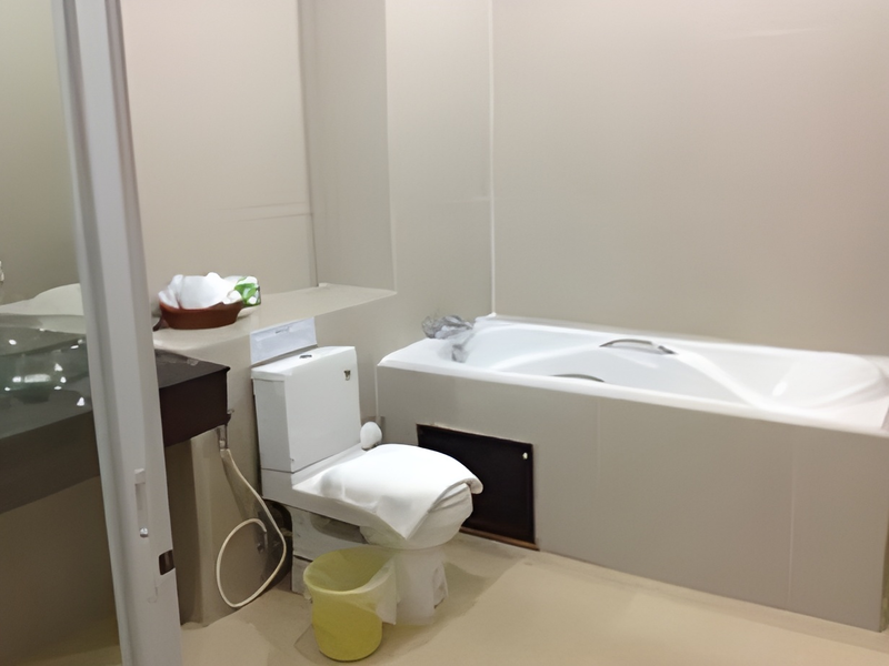 New Saen Sabai Hotel Laos badkamer