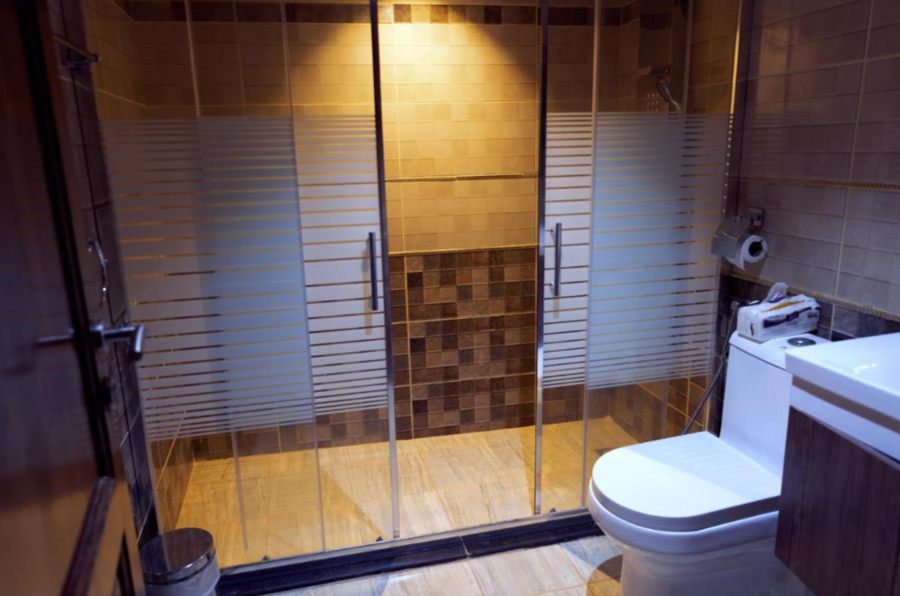 Sahary Alula Resort Saoedi-Arabië badkamer