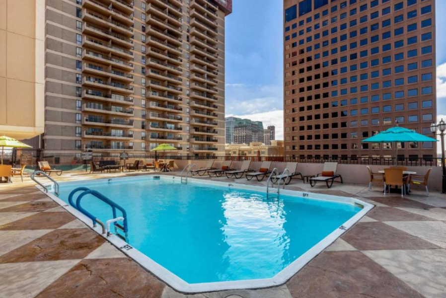 Comfort Inn VS zwembad