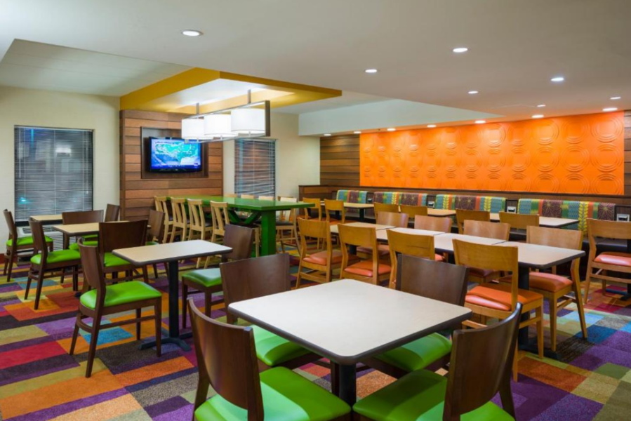 Fairfield Inn VS gemeenschappelijke ruimte