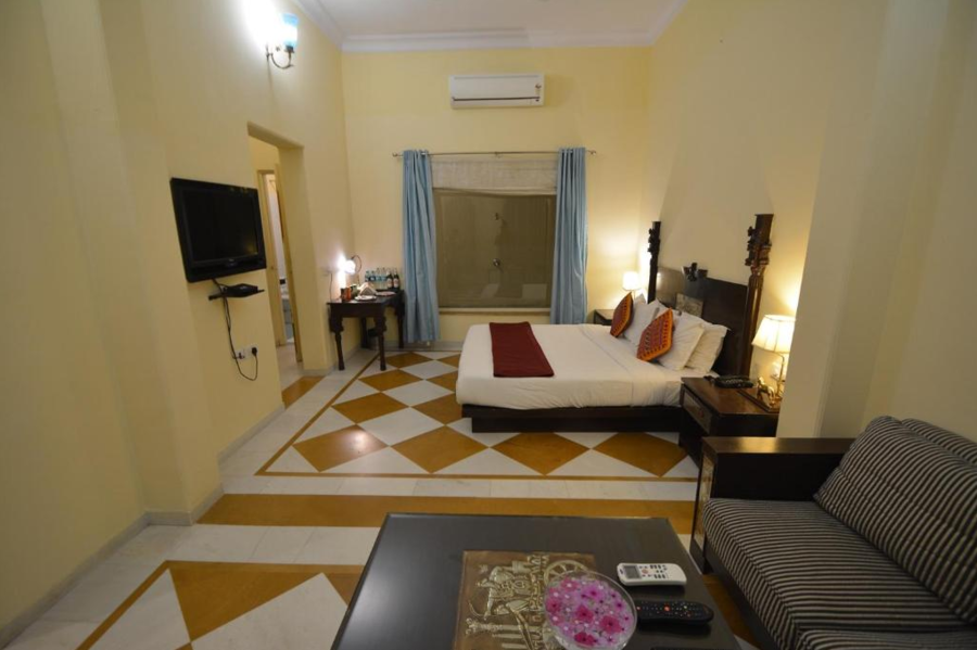 Aaram Baagh Pushkar kamer