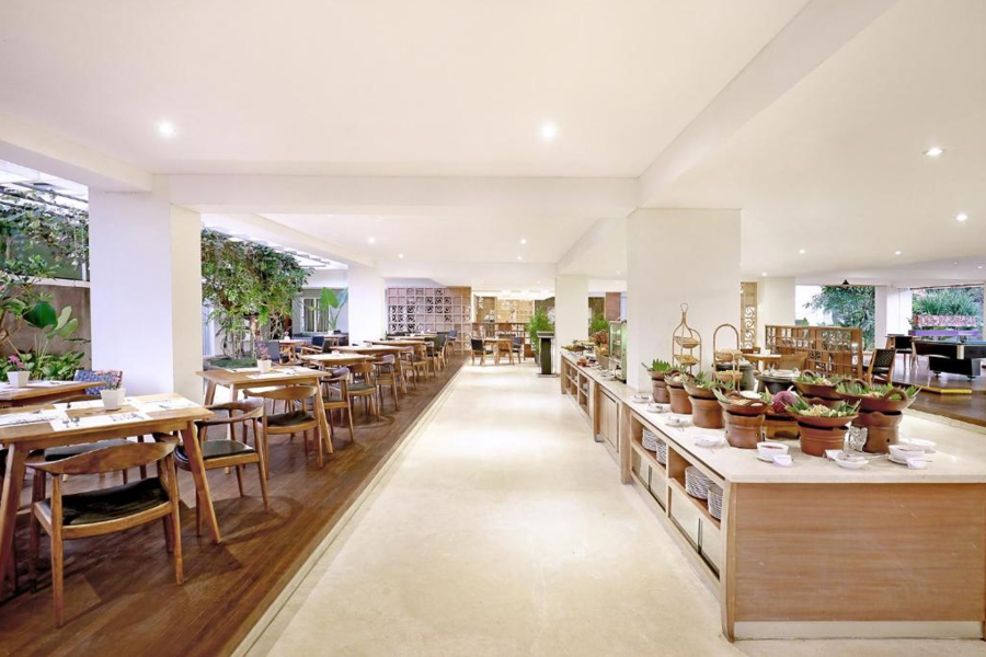 Fox Hotel Indonesië restaurant