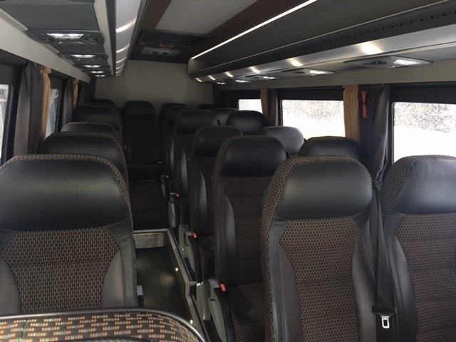 kleine bus binnenkant 