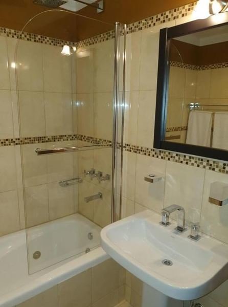 Vitalia Hotel - Ushuaia - Argentinië - badkamer