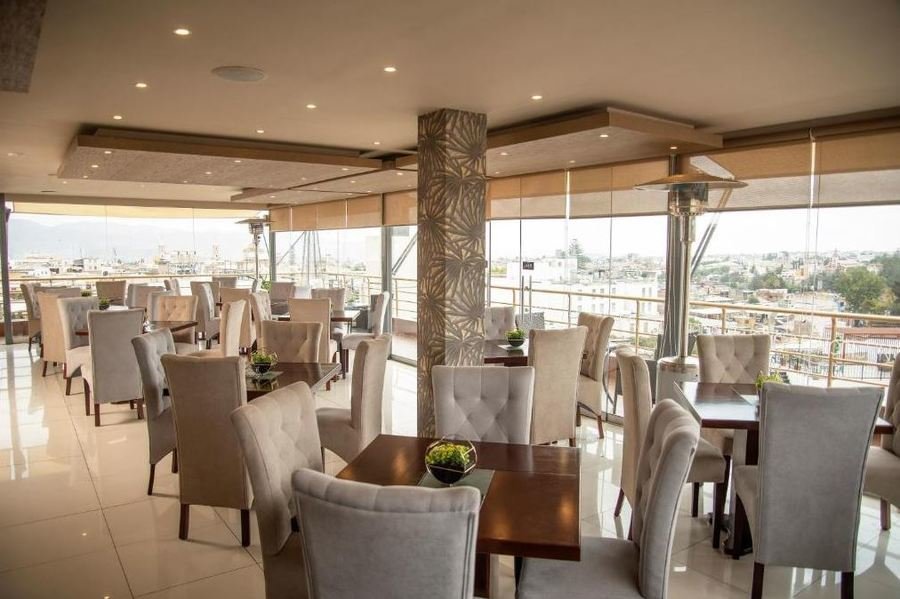 Los Tambos Fundador restaurant