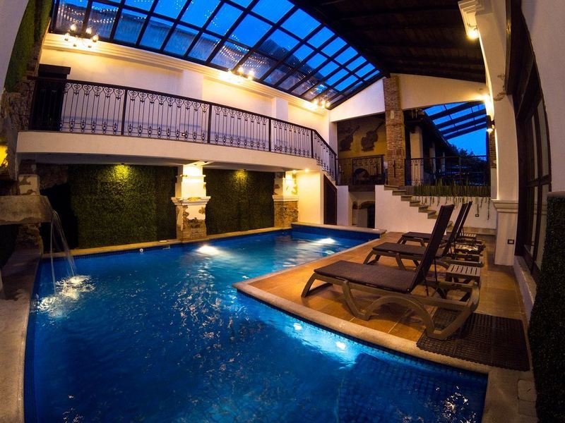 Alcazar de Dona Victoria Hotel - Coban - Guatemala - zwembad