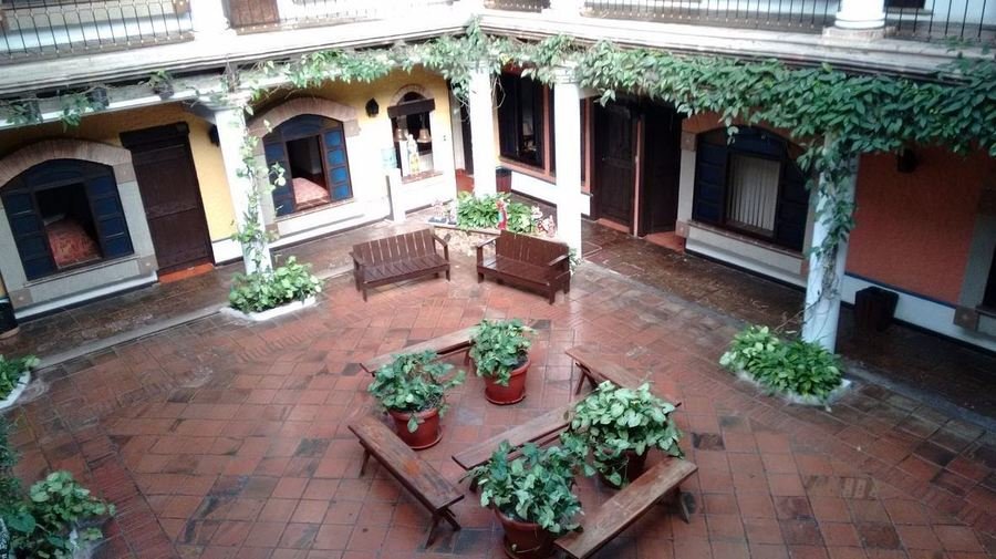Alcazar de Dona Victoria Hotel - Coban - Guatemala - binnentuin