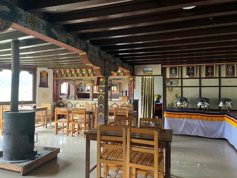 Phuntsho Yangkhil Resort Gangtey Bhutan