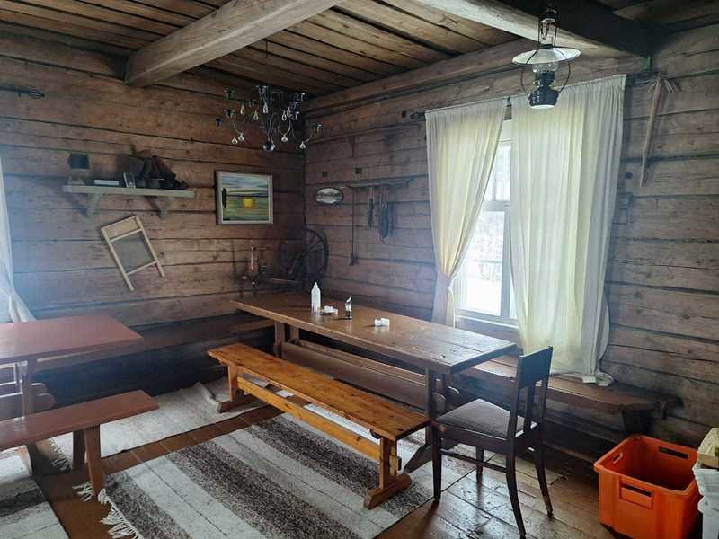 Hukkanen_cabin_woonkamer
