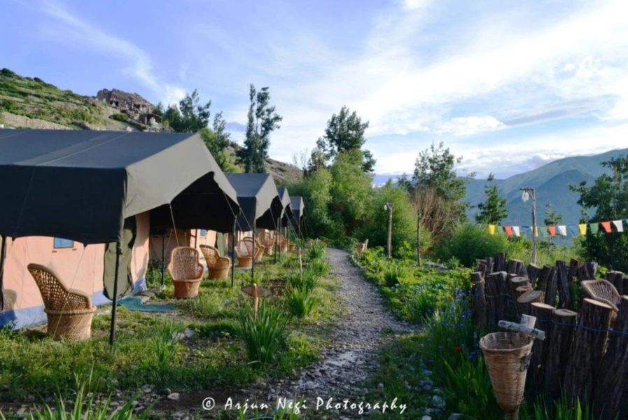 Knaygoh Kinner Camps - 1