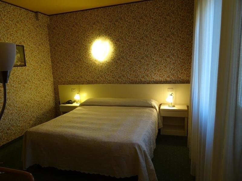 Hotel La Pergola - Barga - Tweepersoonskamer