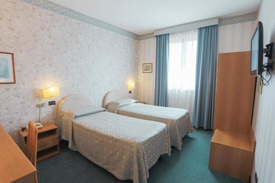 Hotel Ristorante La Lanterna- Garfagnana - Twin