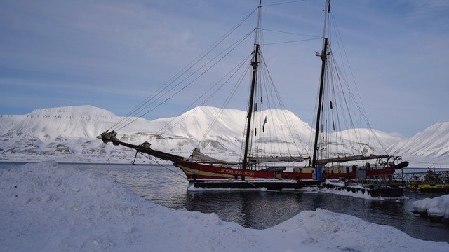 Zeilen Noordpool, Spitsbergen