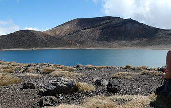 De Tongariro Alpine Crossing: langs bizarre maanlandschappen en adembenemende meren