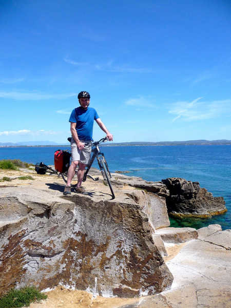 fietser onderweg sardinië