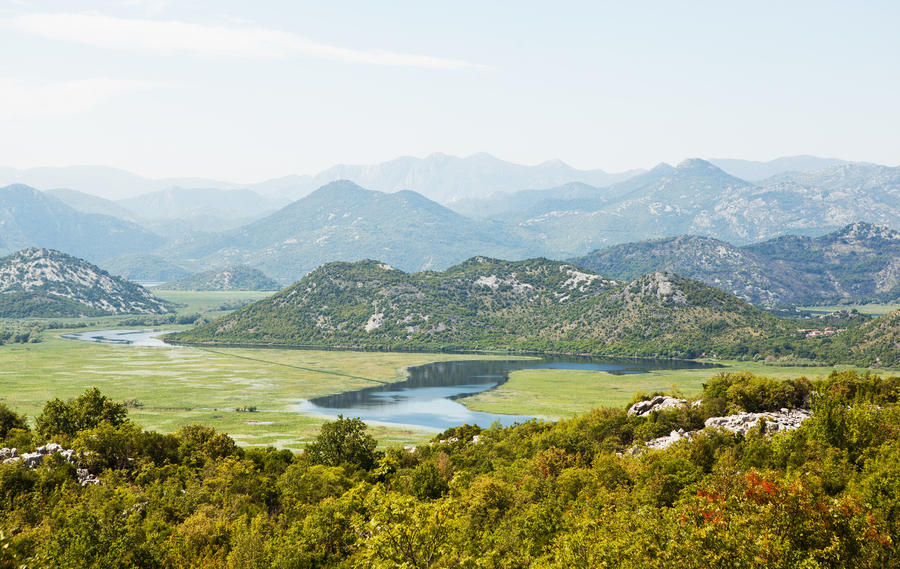 ECMVU-Montenegro-Shkodra lake-shutterstock_482057053