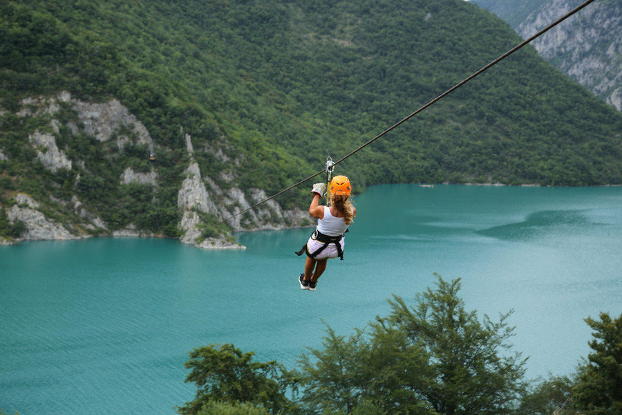 zipline Tara