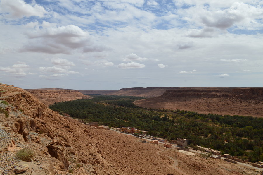 Groene vallei op weg naar het zuiden